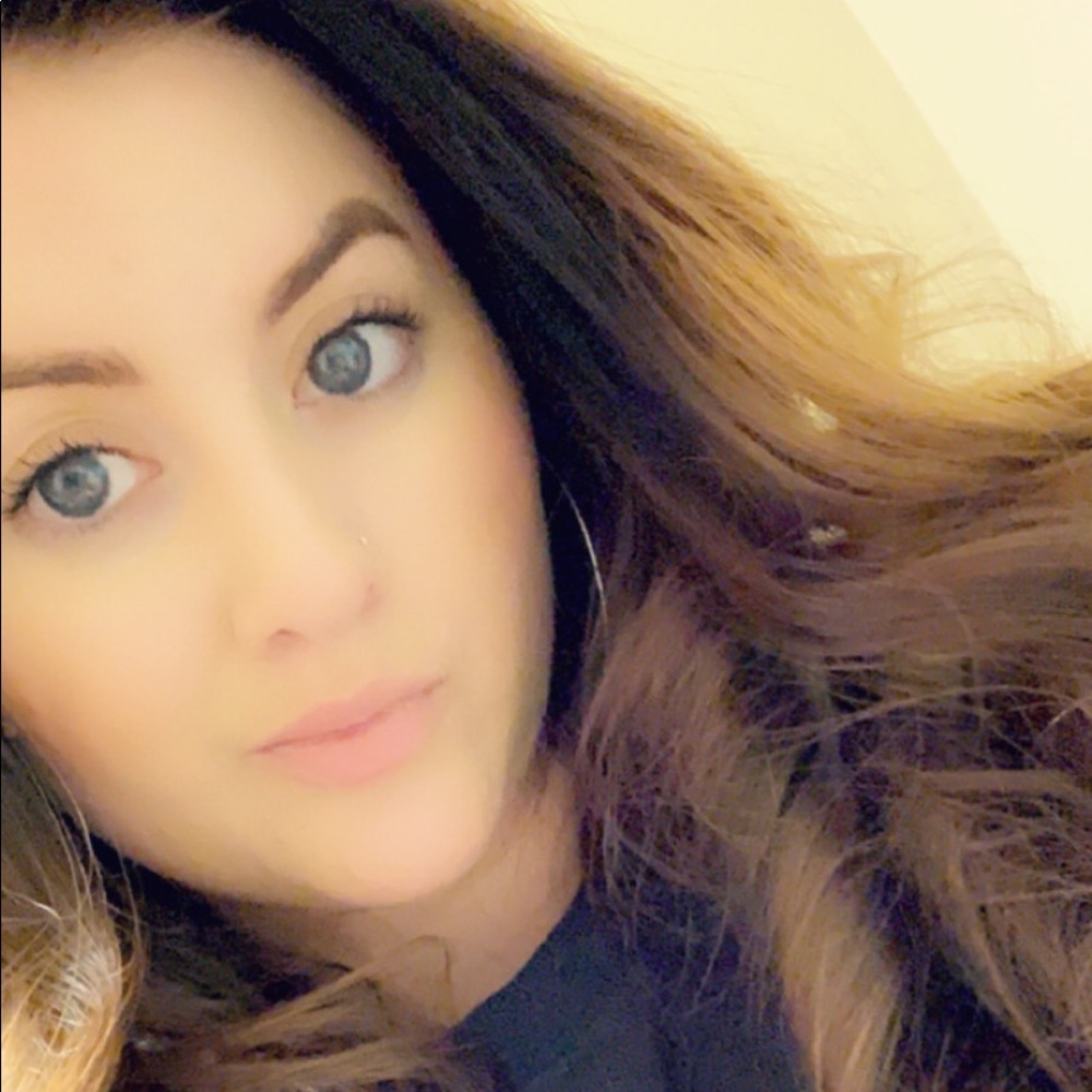 Meet your Posher, Samantha